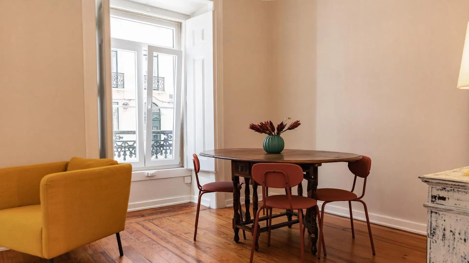 Sunny Patio Apartment Lisboa